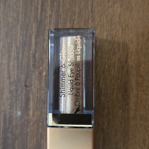 NIB Shimmer & Glow Liquid Eye Shadow By Stila Grace 0.153oz. / 4.5mL - Picture 4 of 6